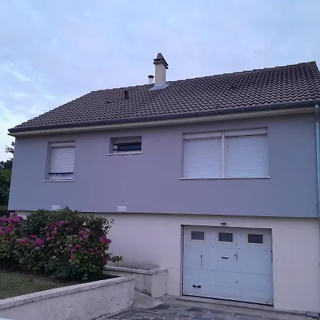 Pavillon 200m De La 度假居 *