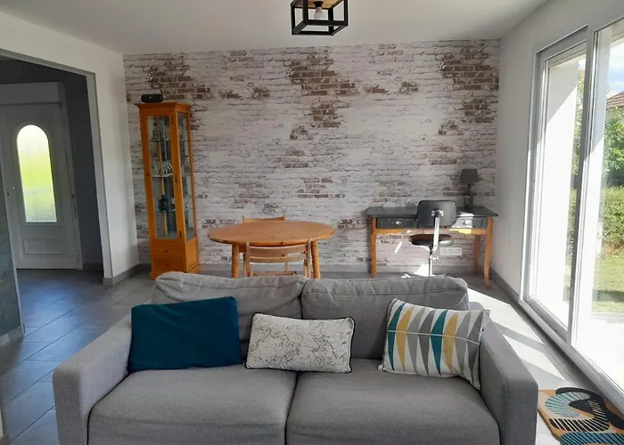 Pavillon 200m De La 度假居 吕克索梅