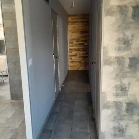 Pavillon 200m De La Casa de Férias